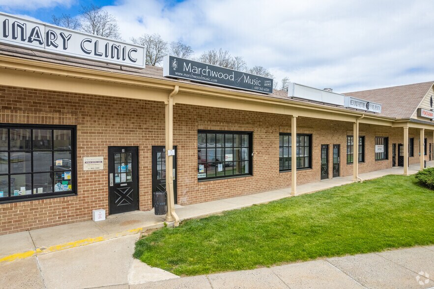 100 Marchwood Rd, Exton, PA à louer - Photo du bâtiment - Image 3 de 14