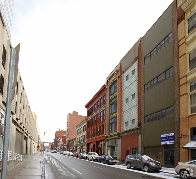 820 5th Ave, Pittsburgh, PA à vendre - Photo du bâtiment - Image 3 de 8