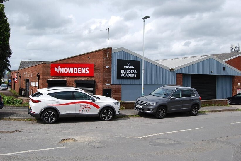 King Alfred Way, Cheltenham à louer - Photo du bâtiment - Image 1 de 1