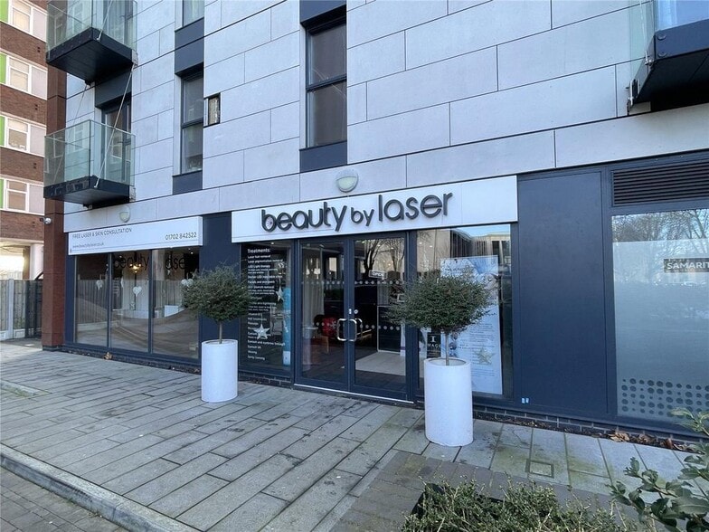 61-73 Victoria Ave, Southend On Sea à vendre - Photo du bâtiment - Image 3 de 30