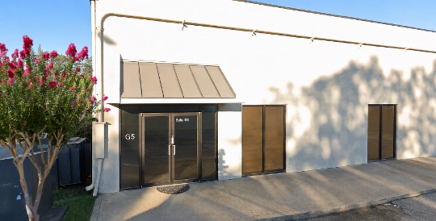2734 W Kingsley Rd, Garland, TX for lease - Building Photo - Image 3 of 13