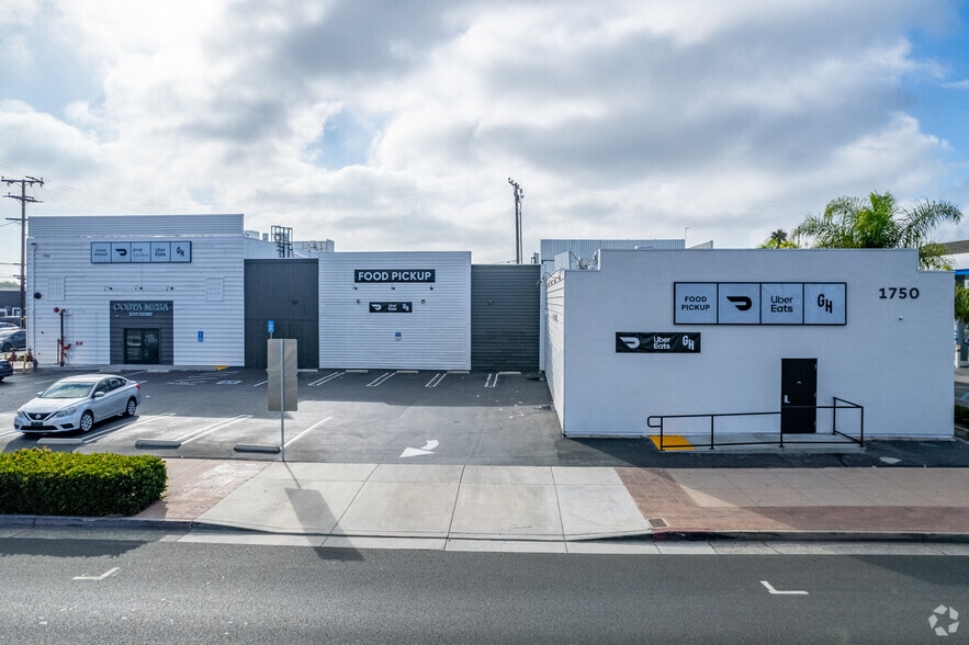 1750 Newport Blvd, Costa Mesa, CA for lease - Building Photo - Image 3 of 21