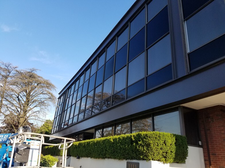 1111 E Putnam Ave, Greenwich, CT à louer - Photo du bâtiment - Image 2 de 13