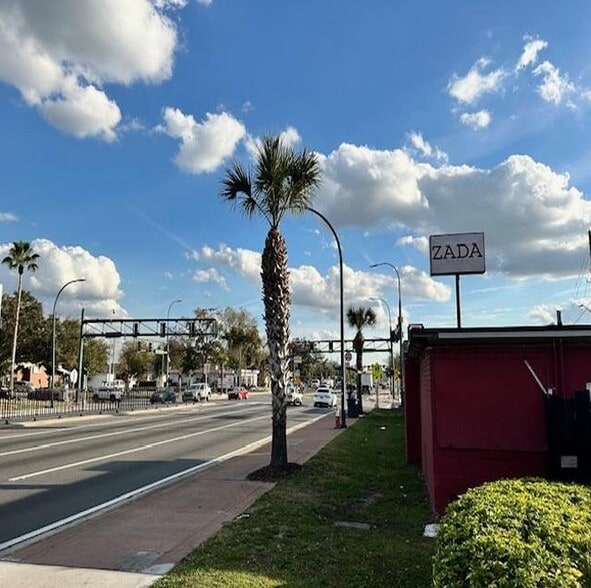 3842 S Orange Blossom Trl, Orlando, FL for sale - Building Photo - Image 2 of 23