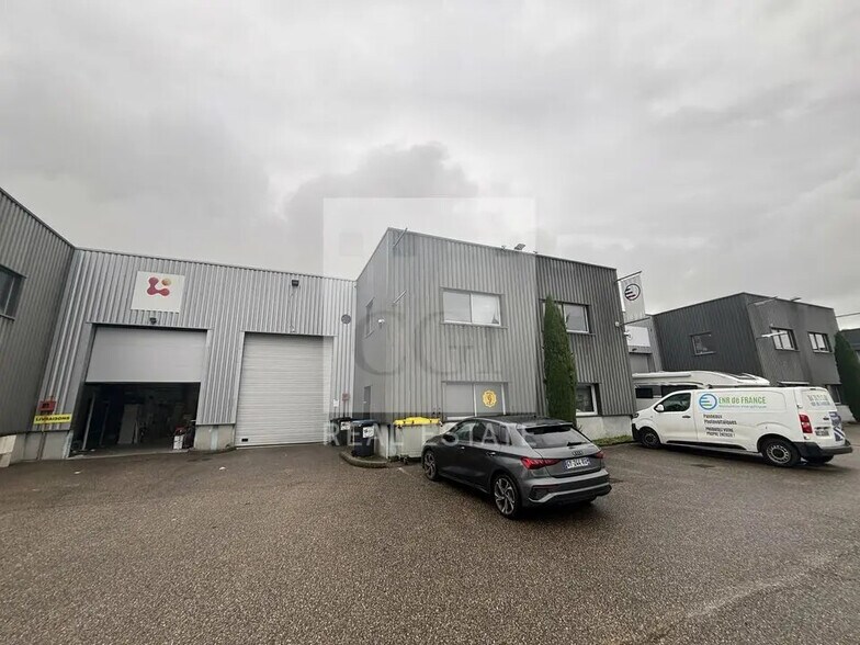 Flex dans Mions à louer - Photo du bâtiment - Image 1 de 8