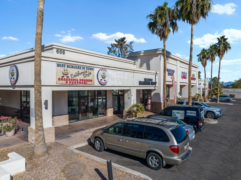 606 E Main St, Mesa, AZ à louer - Photo du bâtiment - Image 3 de 7