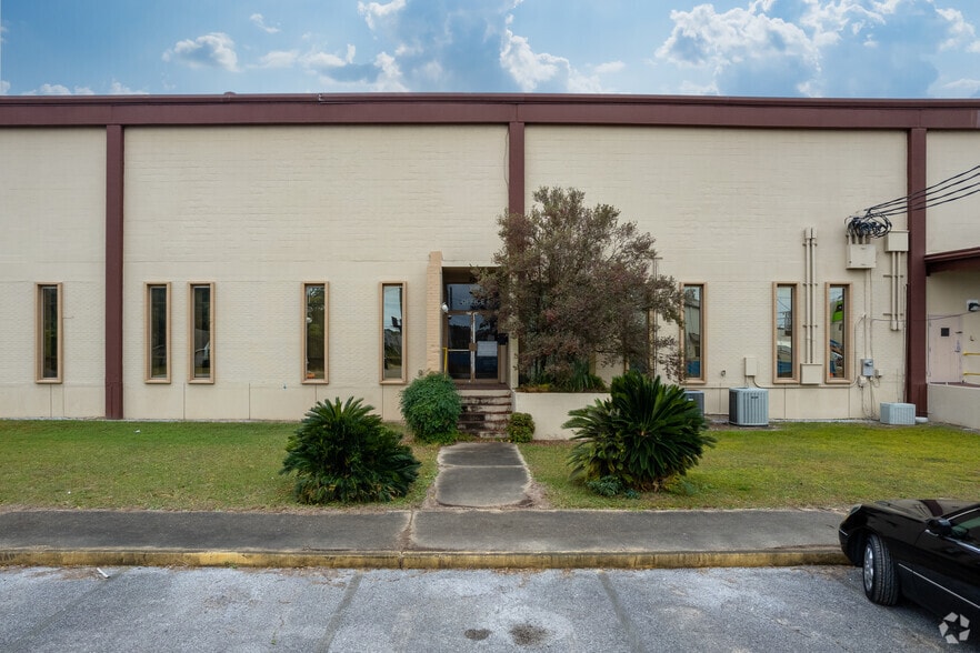 257 Amber St, Pensacola, FL for lease - Building Photo - Image 2 of 7