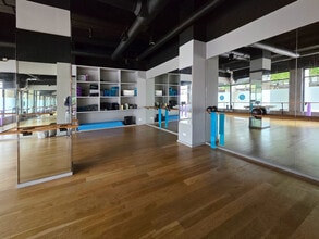 521 Main St, Roosevelt Island, NY for lease Interior Photo- Image 1 of 8