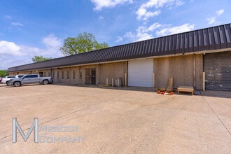 10530-10550 Shady Trl, Dallas, TX à louer Photo intérieure- Image 1 de 5