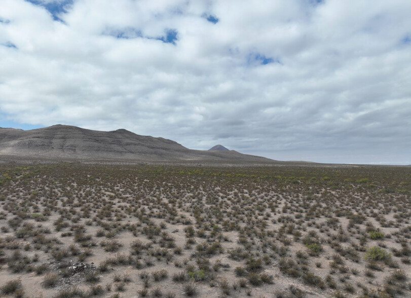 8315 Tee Pee Ranch Rd, Anthony, NM à louer - Photo du bâtiment - Image 3 de 3