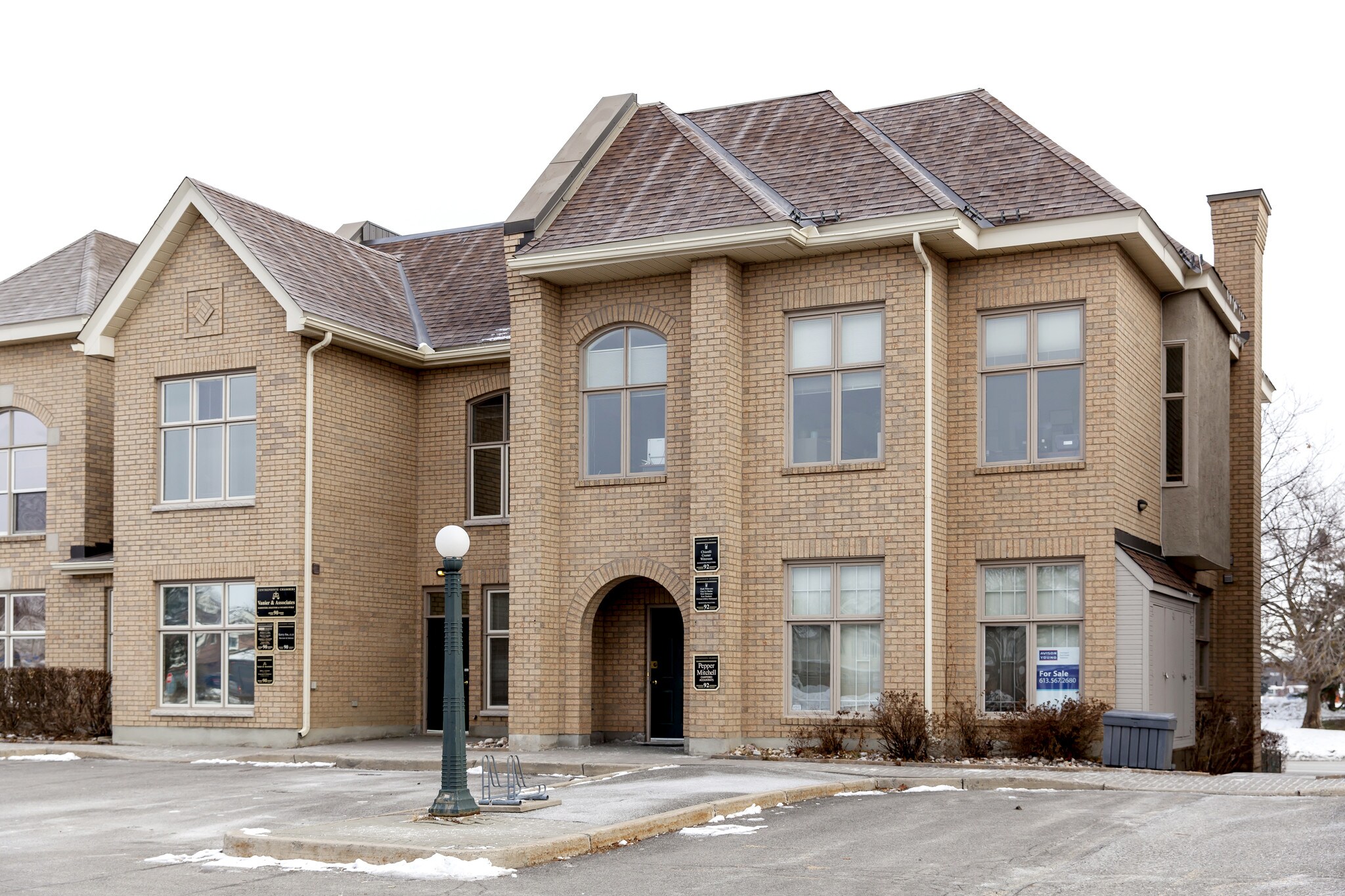 90 Centrepopinte Dr, Ottawa, ON for sale Primary Photo- Image 1 of 1