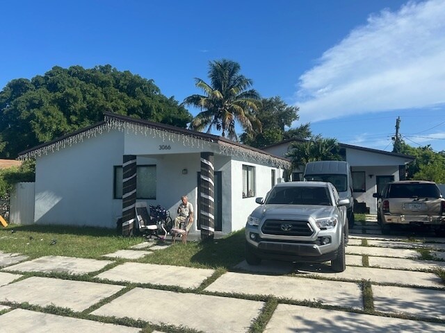 3066 NW 92nd St & 9164-9174 NW 30 ct, Miami, FL à vendre - Photo du bâtiment - Image 3 de 42