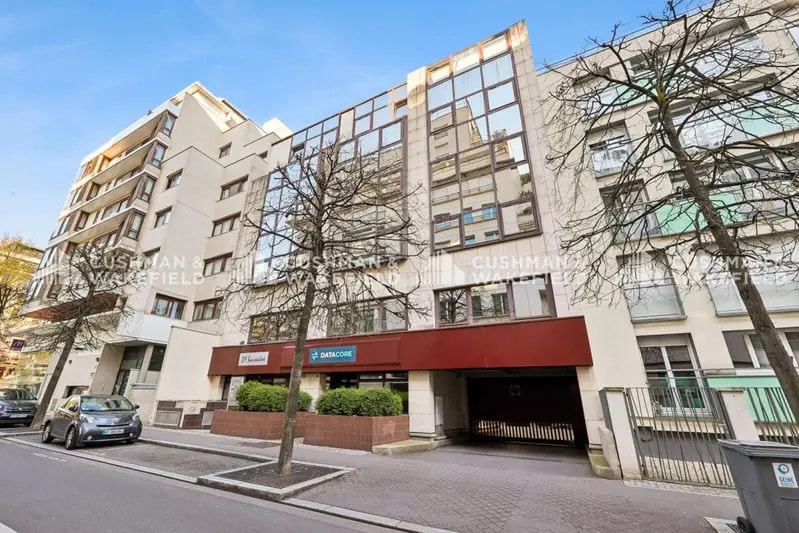 Office in Boulogne-Billancourt for lease Building Photo- Image 1 of 7