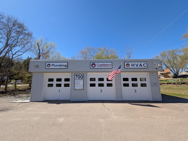 Plus de détails pour 700 Pulaski Blvd, Bellingham, MA - Commerce de détail à vendre
