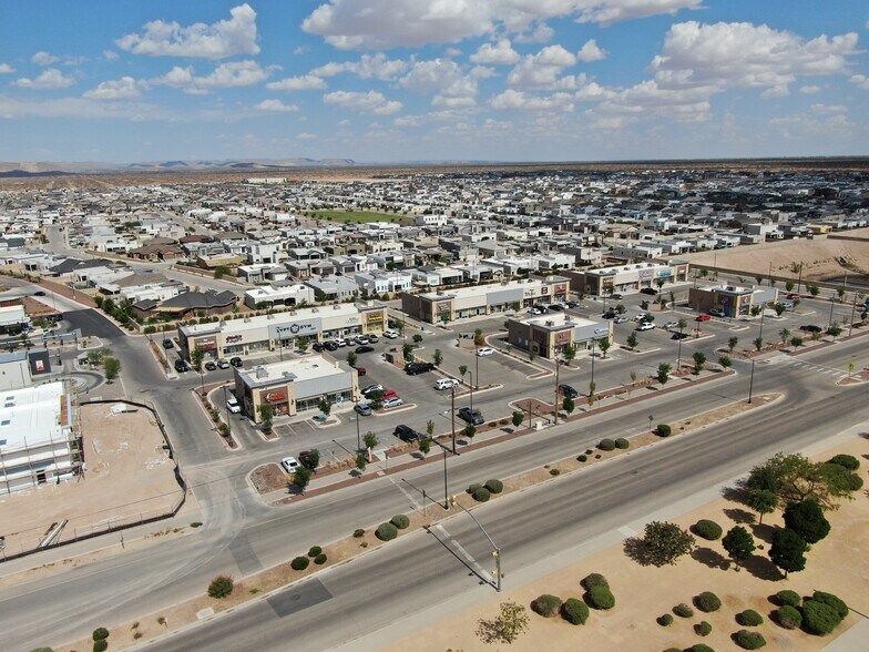 2720 John Hayes St, El Paso, TX à louer - Photo du bâtiment - Image 2 de 11