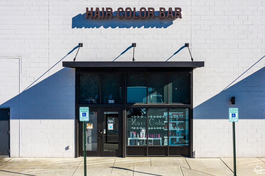 300 Cherokee Blvd, Chattanooga, TN à louer - Photo du bâtiment - Image 3 de 4