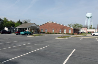 More details for 153 E Mclean St, Saint Pauls, NC - Office for Lease