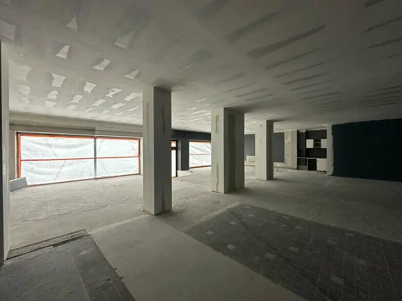 Office in Strasbourg for lease - Interior Photo - Image 2 of 5
