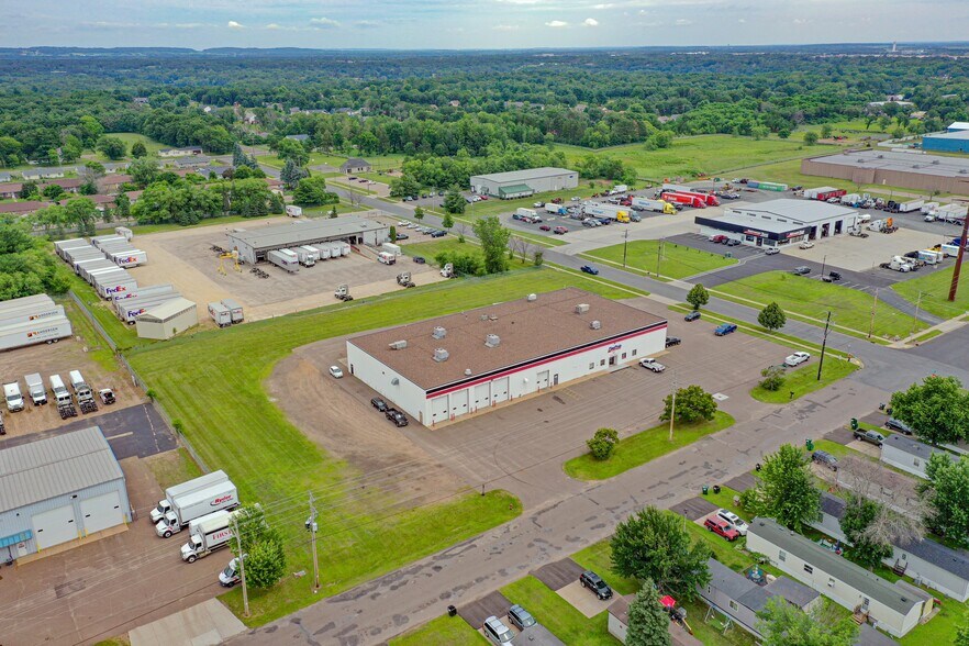 3020 Grant ave, Plover, WI à vendre - Photo du bâtiment - Image 2 de 7