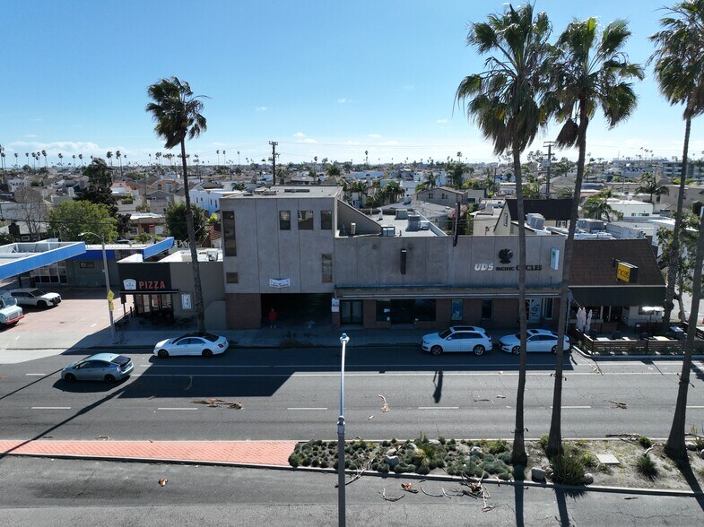 5764 E 2nd St, Long Beach, CA à louer - Communauté Matterport - Image 2 de 9