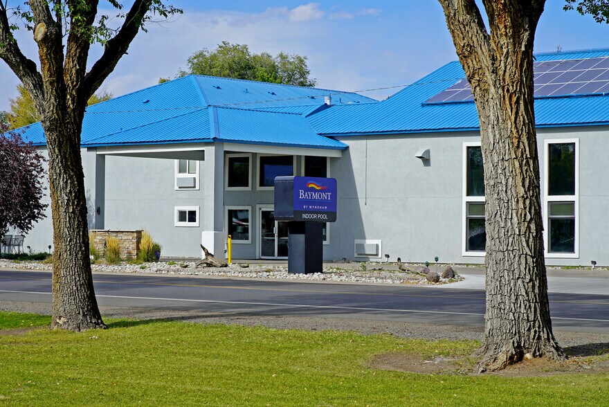 1519 Grande Ave, Monte Vista, CO à vendre - Photo du bâtiment - Image 2 de 23