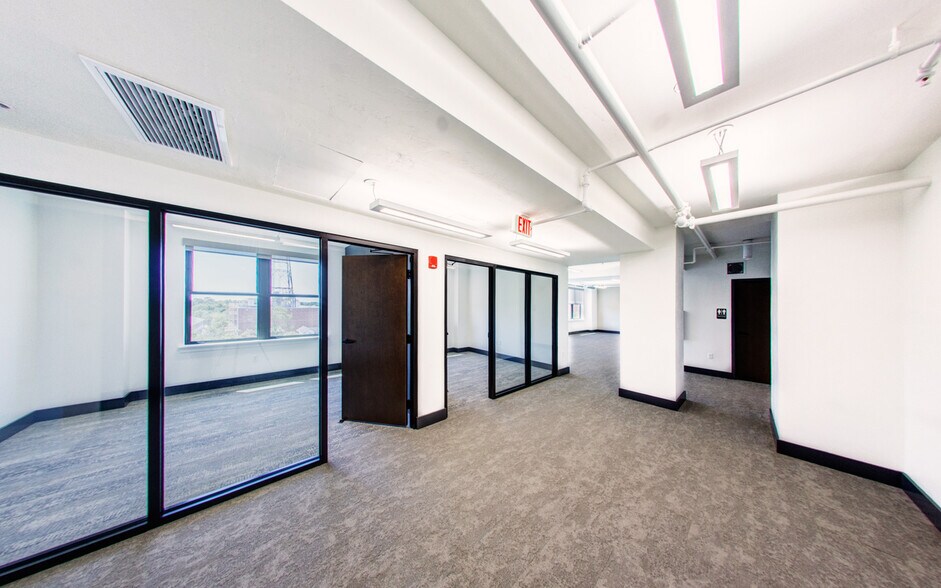 408 W University Ave, Gainesville, FL for lease - Interior Photo - Image 2 of 12