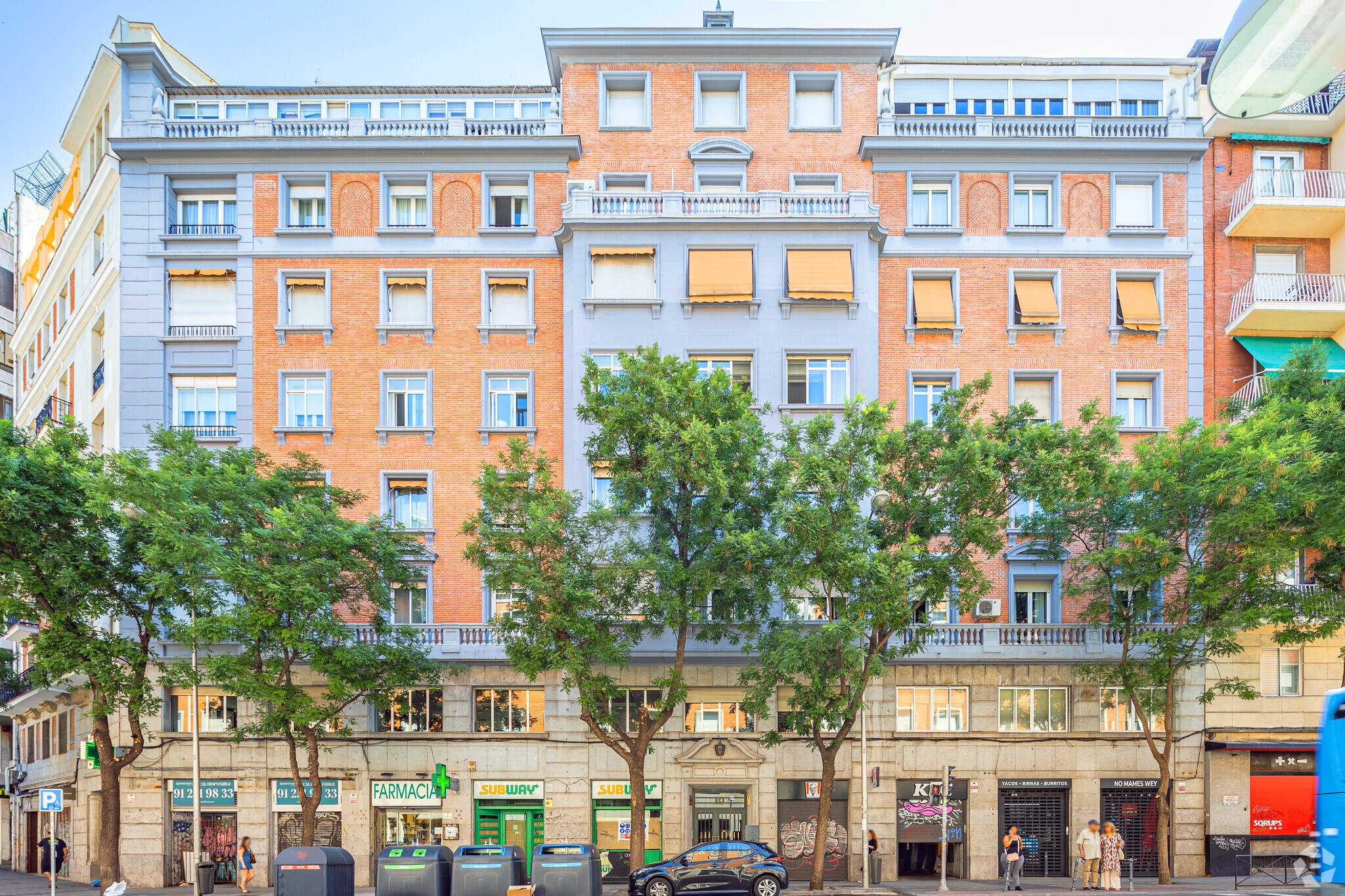 Multifamily in Madrid, Madrid for sale Primary Photo- Image 1 of 3