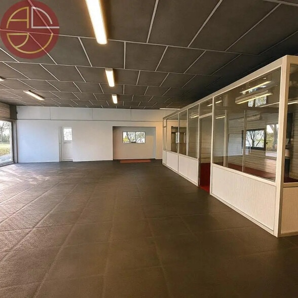 Industrial in Pinsaguel for lease - Interior Photo - Image 2 of 6
