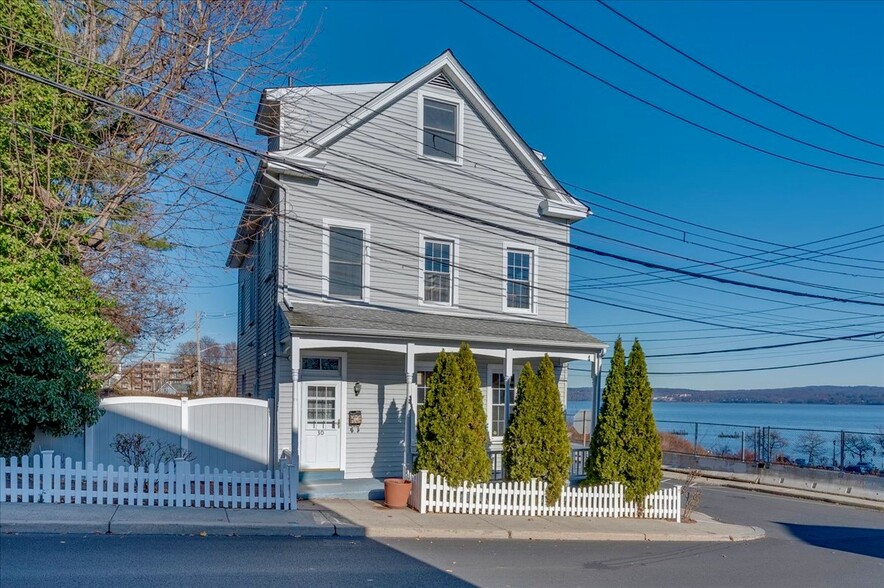 30 Main St, Nyack, NY à vendre - Photo du bâtiment - Image 3 de 28