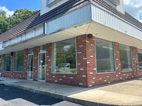 200-232 Middle Country Rd, Middle Island, NY for lease Interior Photo- Image 1 of 6