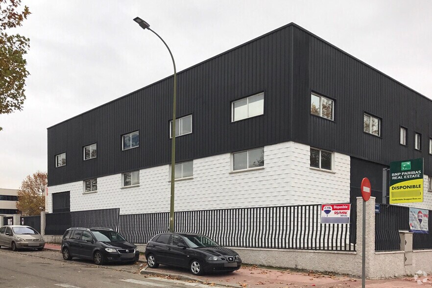 Calle Alfarería, Móstoles, Madrid for sale - Building Photo - Image 2 of 7