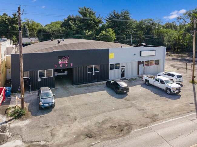 Plus de détails pour 3031 S Holt Rd, Indianapolis, IN - Industriel à vendre