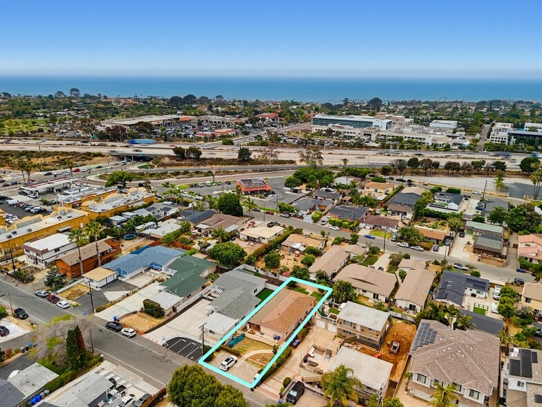 1090 Gardena Rd, Encinitas, CA for sale - Building Photo - Image 2 of 12