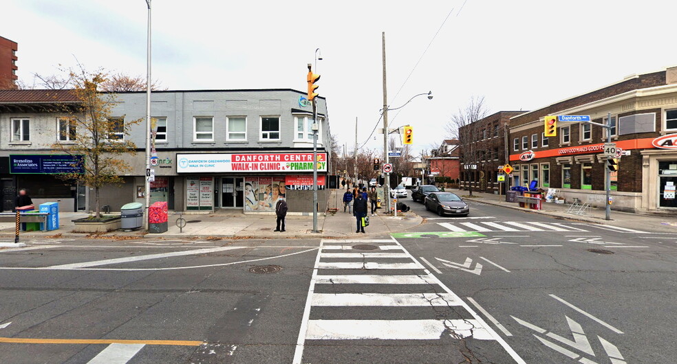 1188 Danforth Ave, Toronto, ON à vendre - Photo principale - Image 1 de 1