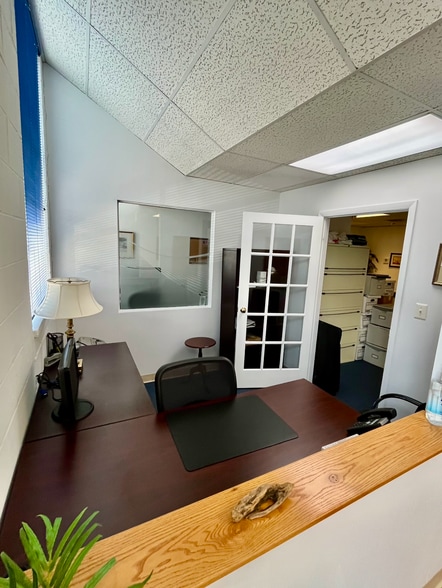222 Severn Ave, Annapolis, MD for lease - Interior Photo - Image 3 of 6