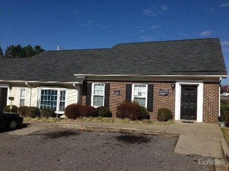 839 Majestic Ct, Gastonia, NC à louer - Photo du bâtiment - Image 2 de 9