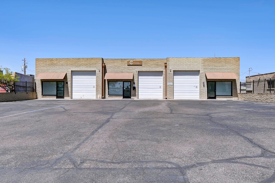 2928 N 30th St, Phoenix, AZ à louer - Photo du bâtiment - Image 1 de 12