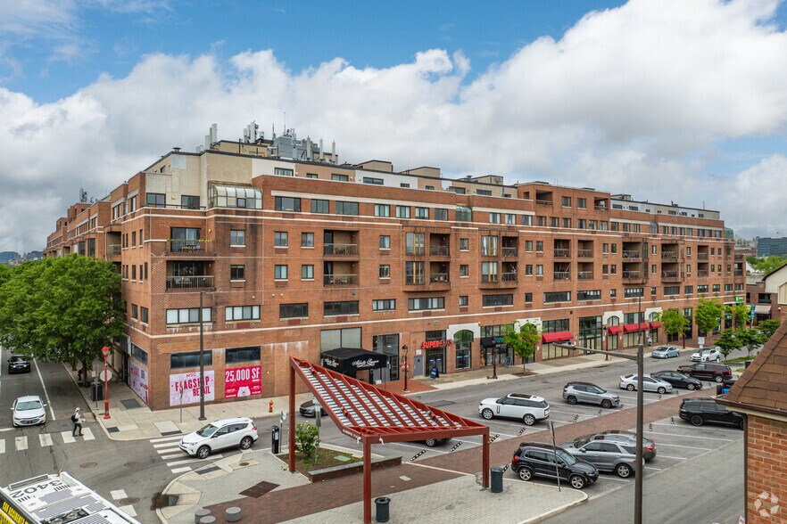 518-530 S 2nd St, Philadelphia, PA for lease - Building Photo - Image 2 of 9