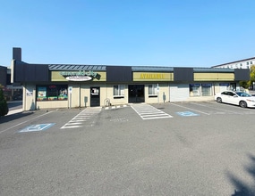 16651-16727 Redmond Way, Redmond, WA for lease Building Photo- Image 1 of 1