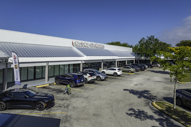 Plus de détails pour 4505-4599 N Pine Island Rd, Sunrise, FL - Commerce de détail à louer