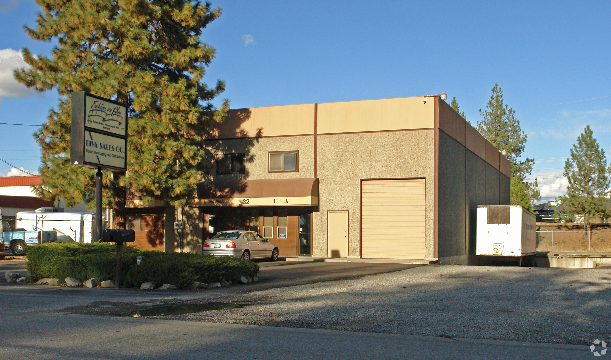 321 S Dishman Rd, Spokane, WA for lease Primary Photo- Image 1 of 3
