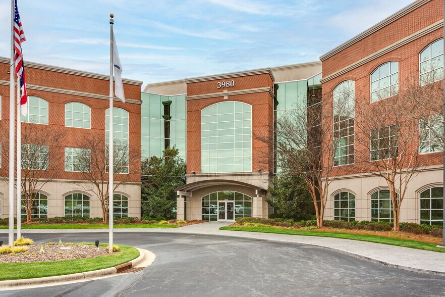 3980 Premier Dr, High Point, NC for lease - Building Photo - Image 2 of 12