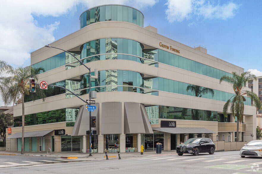 2445 5th Ave, San Diego, CA à louer - Photo du bâtiment - Image 2 de 6