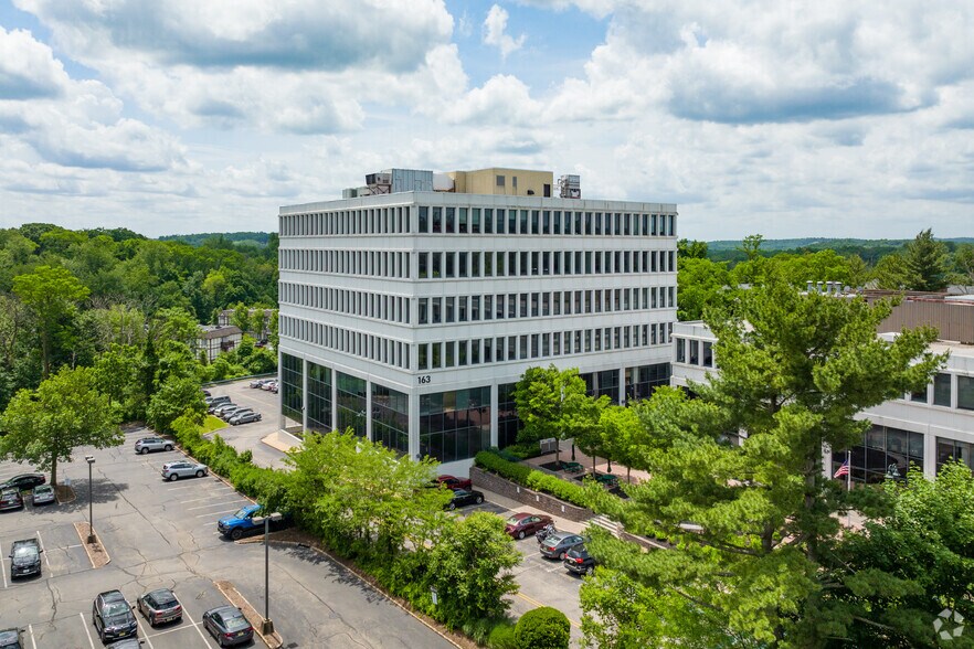 163 Madison Ave, Morristown, NJ à louer - Photo du bâtiment - Image 3 de 6