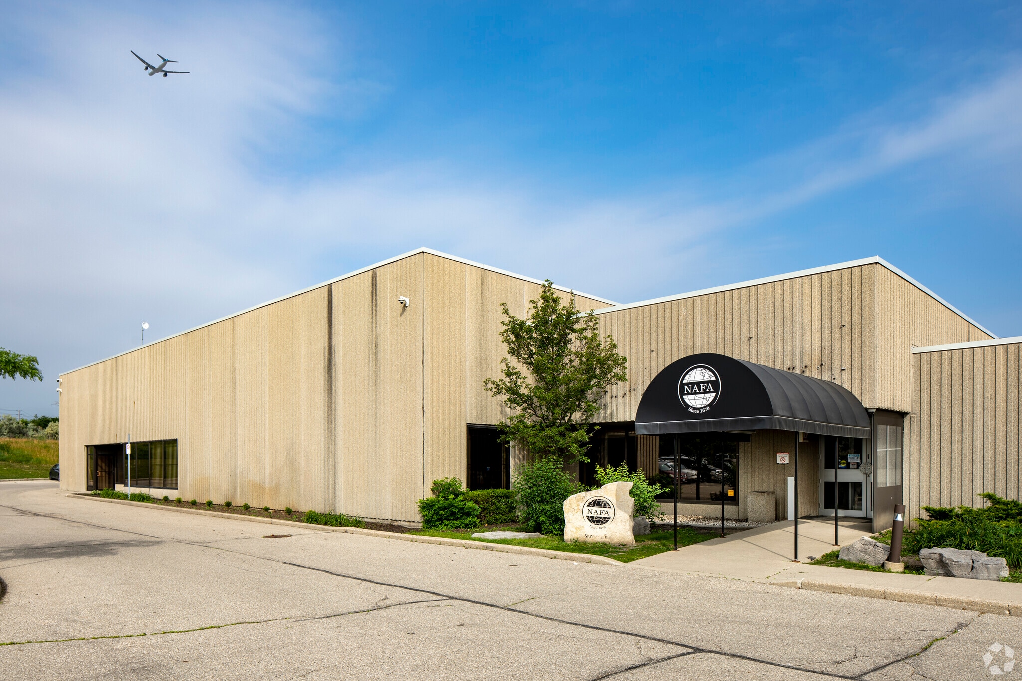 65 Skyway Avenue portfolio of 2 properties for sale on LoopNet.ca Primary Photo- Image 1 of 19