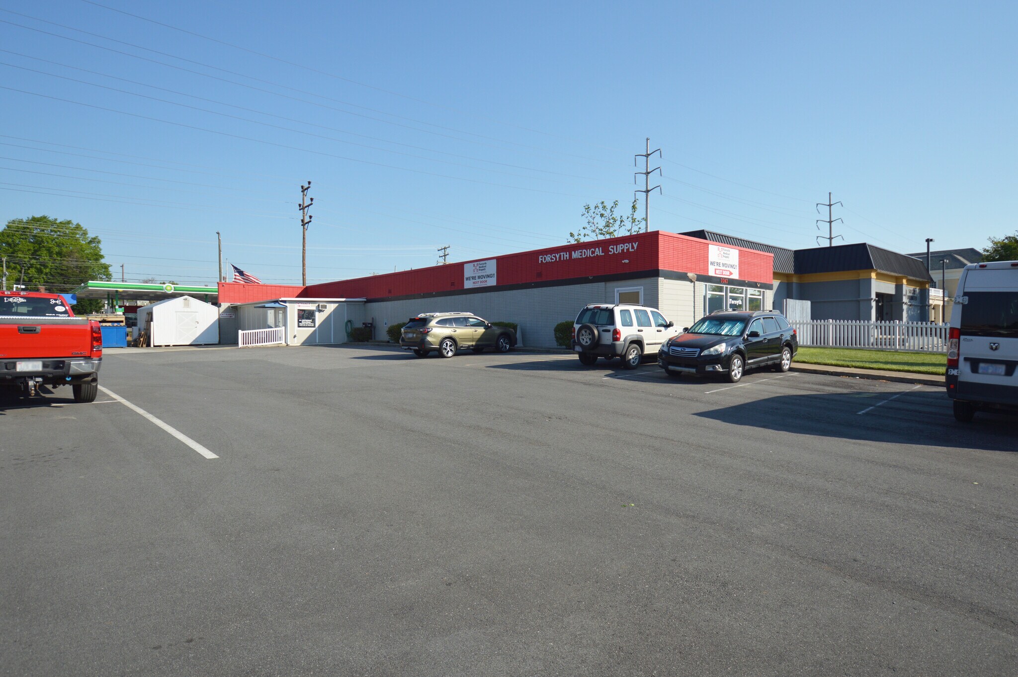 3041 Trenwest Dr, Winston-Salem, NC for sale Primary Photo- Image 1 of 11