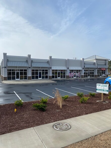 5133 Hwy 70 W 5133 Hwy 70 W, Morehead City, NC for lease - Primary Photo - Image 1 of 1