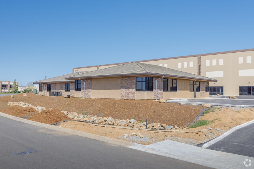 4640 Golden Foothill Pky, El Dorado Hills, CA for lease - Building Photo - Image 2 of 5