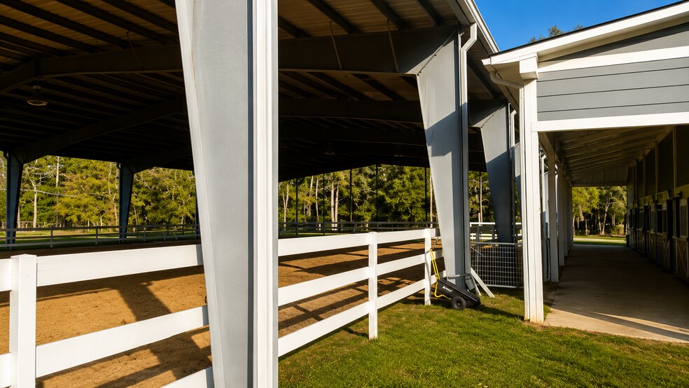 31626 Dobbin Huffsmith Rd, Magnolia, TX à vendre - Photo du bâtiment - Image 3 de 10
