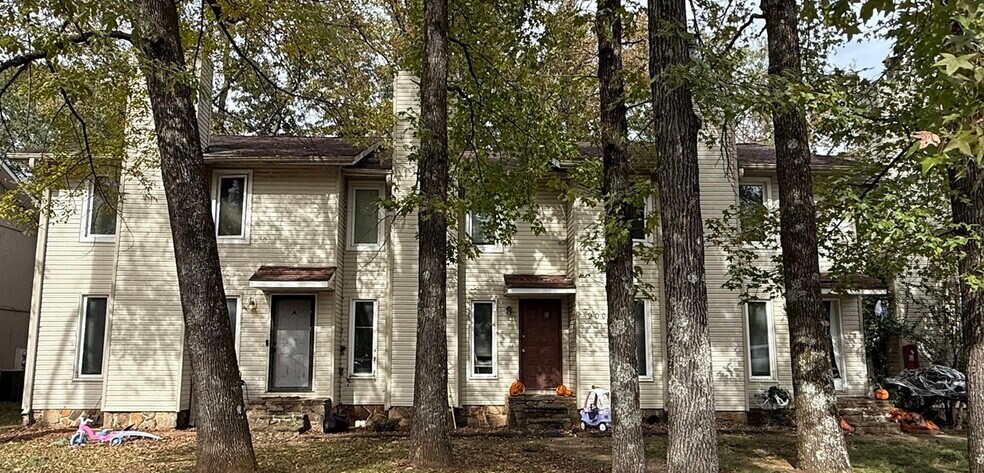 9002 Mahogany Row SE, Huntsville, AL à vendre - Photo du bâtiment - Image 2 de 5